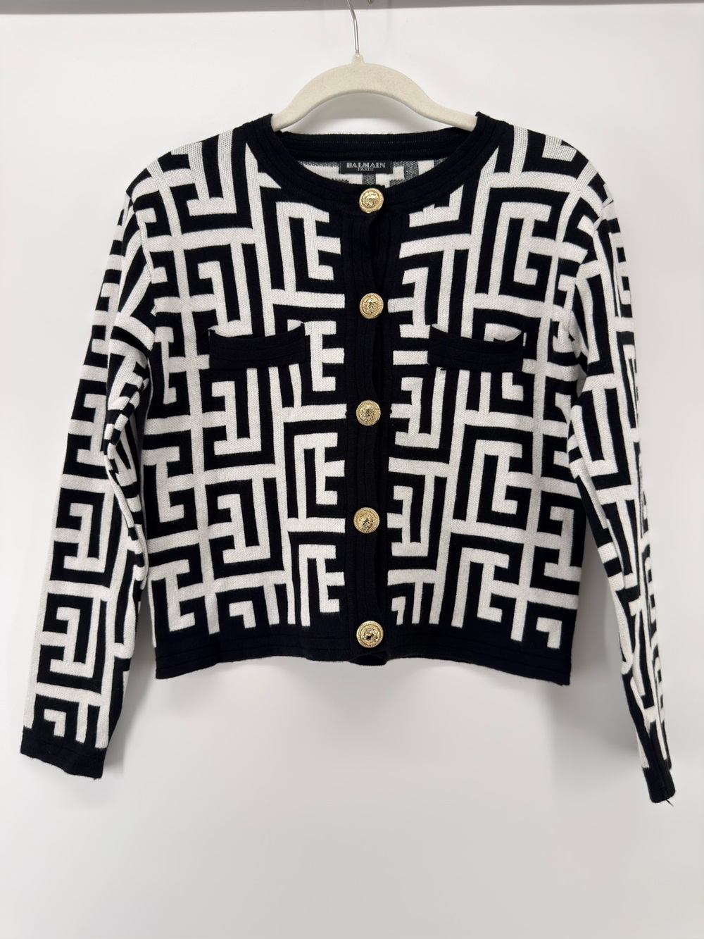 Black & White monogram knit Crop Cardigan M gold buttons old money